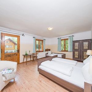 Dreibettzimmer